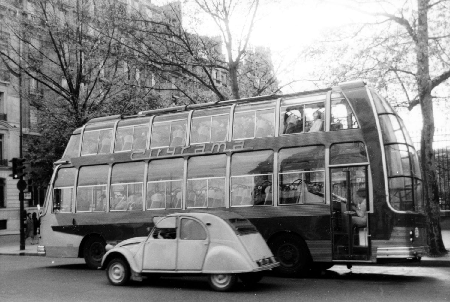 Vinted et ses effets délétères et un bus au look rétrofuturiste #67